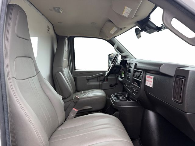 2019 Chevrolet EXPRESS G3500 14FT Box LIFTGATE V8 | Canton, Ohio | Ohio Auto Warehouse LLC
