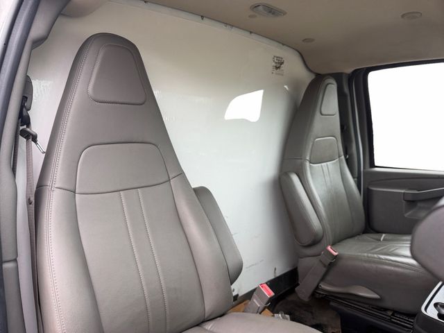2019 Chevrolet EXPRESS G3500 14FT Box LIFTGATE V8 | Canton, Ohio | Ohio Auto Warehouse LLC