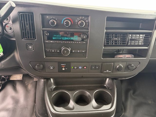 2019 Chevrolet EXPRESS G3500 14FT Box LIFTGATE V8 | Canton, Ohio | Ohio Auto Warehouse LLC