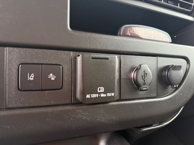 2019 Chevrolet EXPRESS G3500 14FT Box LIFTGATE V8 | Canton, Ohio | Ohio Auto Warehouse LLC