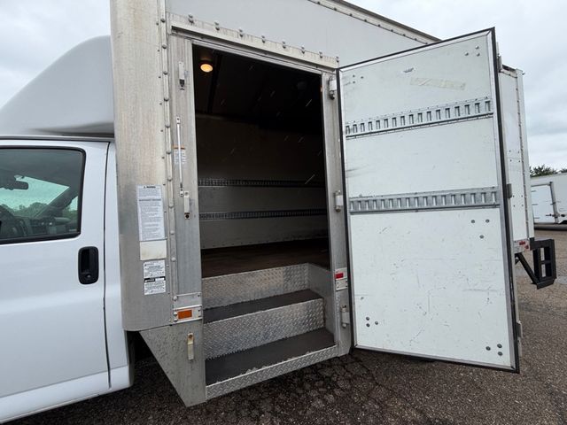2019 Chevrolet EXPRESS G3500 14FT Box LIFTGATE V8 | Canton, Ohio | Ohio Auto Warehouse LLC 2019 Chevrolet EXPRESS G3500 14FT Box LIFTGATE V8 | Canton, Ohio | Ohio Auto Warehouse LLC