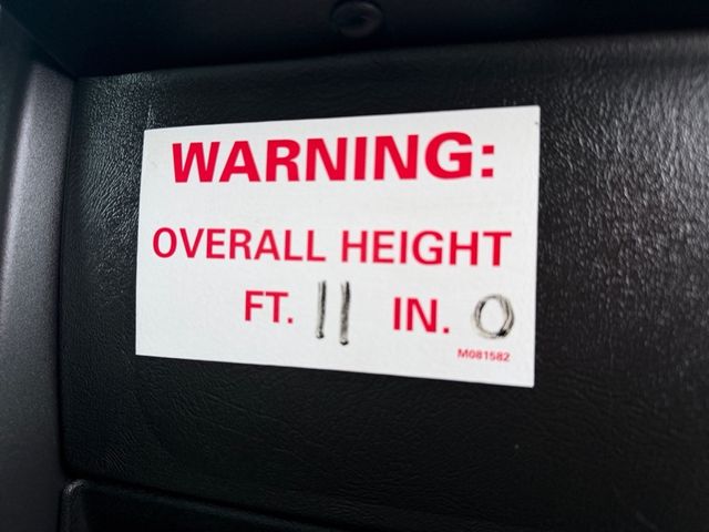 2019 Chevrolet EXPRESS G3500 14FT Box LIFTGATE V8 | Canton, Ohio | Ohio Auto Warehouse LLC 2019 Chevrolet EXPRESS G3500 14FT Box LIFTGATE V8 | Canton, Ohio | Ohio Auto Warehouse LLC