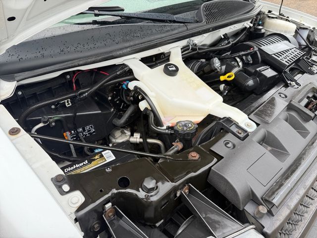 2019 Chevrolet EXPRESS G3500 14FT Box LIFTGATE V8 | Canton, Ohio | Ohio Auto Warehouse LLC