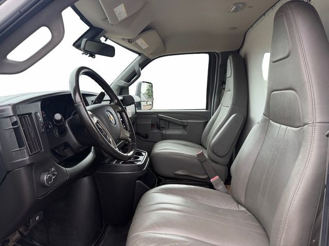 2019 Chevrolet EXPRESS G3500 14FT Box LIFTGATE V8 | Canton, Ohio | Ohio Auto Warehouse LLC