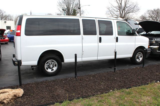 2019 Chevrolet Express LT 3500 12 Passenger Van | Granite City, Illinois | MasterCars Company Inc. 2019 Chevrolet Express LT 3500 12 Passenger Van | Granite City, Illinois | MasterCars Company Inc.