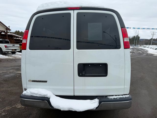 2019 Chevrolet Express LT 3500 passenger