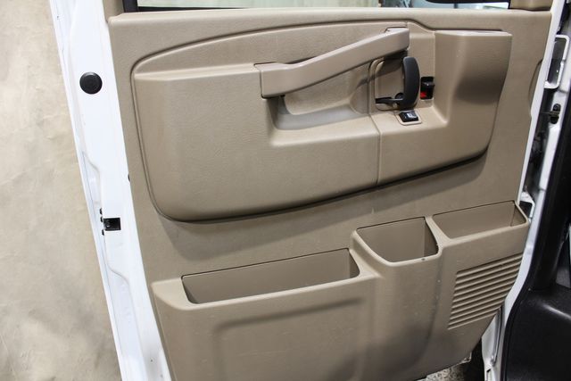 2019 Chevrolet Express Extended Van 2500 | Roscoe, IL | Autoland Outlets 2019 Chevrolet Express Extended Van 2500 | Roscoe, IL | Autoland Outlets