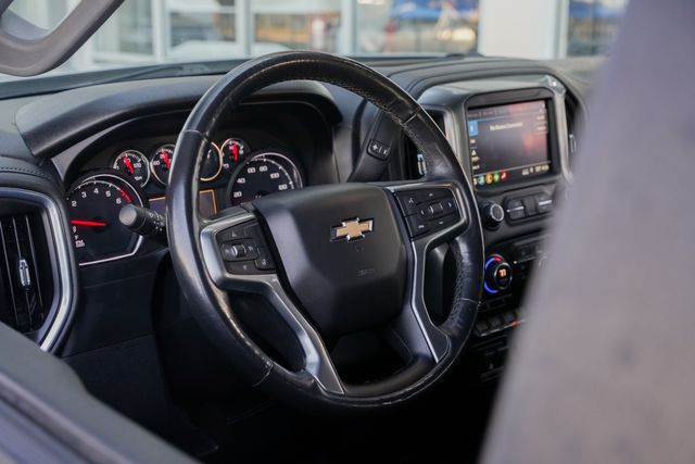 2019 Chevrolet Silverado 1500 LT CREW CAB Z71 / CLEAN CARFAX / 4X4 5.3L V-8 | Austin, TX | Rocky Mountain Truck Stop Austin 2019 Chevrolet Silverado 1500 LT CREW CAB Z71 / CLEAN CARFAX / 4X4 5.3L V-8 | Austin, TX | Rocky Mountain Truck Stop Austin