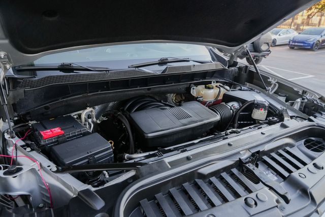 2019 Chevrolet Silverado 1500 LT CREW CAB Z71 / CLEAN CARFAX / 4X4 5.3L V-8 | Austin, TX | Rocky Mountain Truck Stop Austin 2019 Chevrolet Silverado 1500 LT CREW CAB Z71 / CLEAN CARFAX / 4X4 5.3L V-8 | Austin, TX | Rocky Mountain Truck Stop Austin