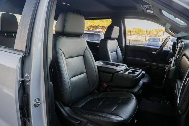 2019 Chevrolet Silverado 1500 LT CREW CAB Z71 / CLEAN CARFAX / 4X4 5.3L V-8 | Austin, TX | Rocky Mountain Truck Stop Austin