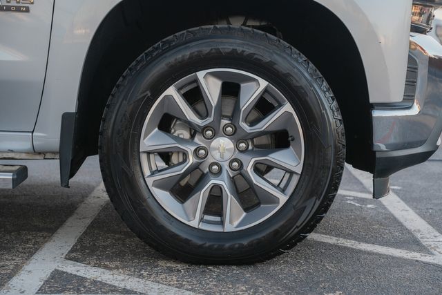 2019 Chevrolet Silverado 1500 LT CREW CAB Z71 / CLEAN CARFAX / 4X4 5.3L V-8 | Austin, TX | Rocky Mountain Truck Stop Austin 2019 Chevrolet Silverado 1500 LT CREW CAB Z71 / CLEAN CARFAX / 4X4 5.3L V-8 | Austin, TX | Rocky Mountain Truck Stop Austin