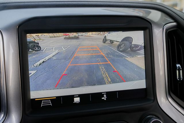 2019 Chevrolet Silverado 1500 LT CREW CAB Z71 / CLEAN CARFAX / 4X4 5.3L V-8 | Austin, TX | Rocky Mountain Truck Stop Austin