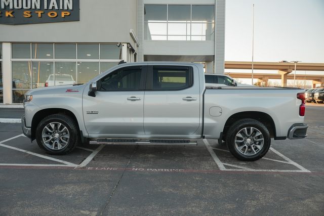 2019 Chevrolet Silverado 1500 LT CREW CAB Z71 / CLEAN CARFAX / 4X4 5.3L V-8 | Austin, TX | Rocky Mountain Truck Stop Austin