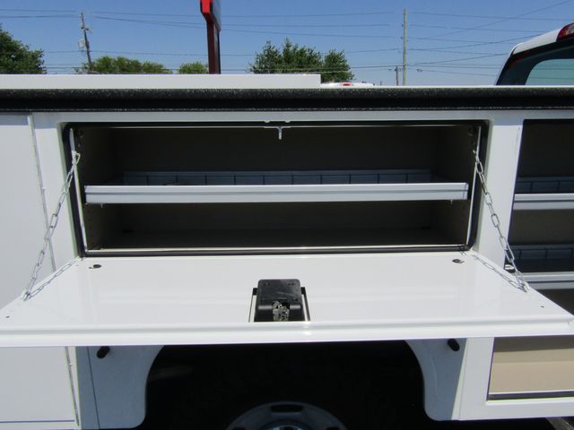 2019 Chevrolet Silverado 2500HD Double Cab 4x4 with 8' Knapheide Utility Bed