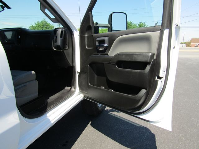 2019 Chevrolet Silverado 2500HD Double Cab 4x4 with 8' Knapheide Utility Bed