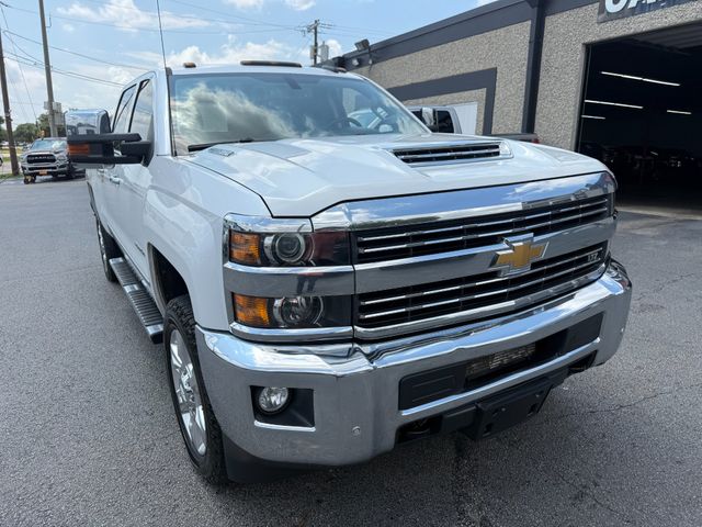 2019 Chevrolet Silverado 2500HD LTZ  4X4 CREW CAB 6.6L DURAMAX