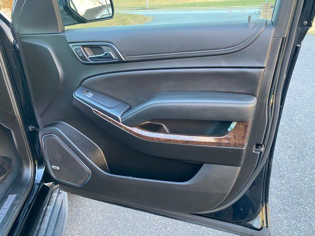 2019 Chevrolet Suburban LT | Ephrata, PA | Pine Tree Motors