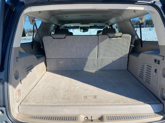 2019 Chevrolet Suburban LT | Ephrata, PA | Pine Tree Motors