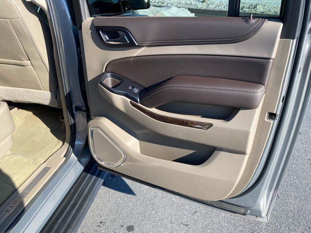 2019 Chevrolet Suburban LT | Ephrata, PA | Pine Tree Motors