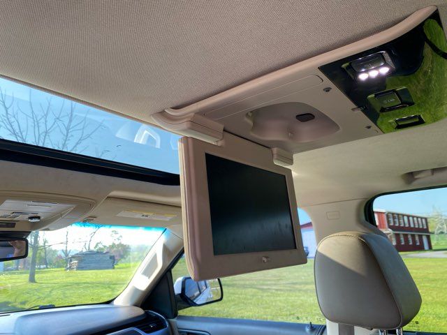 2019 Chevrolet Suburban LT | Ephrata, PA | Pine Tree Motors