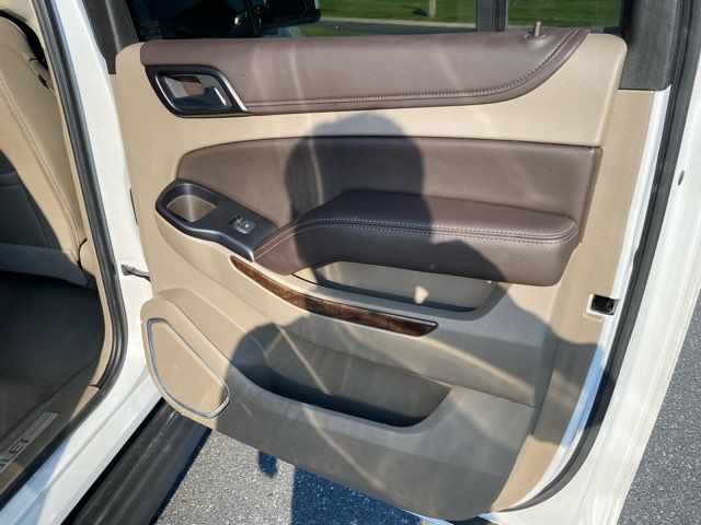 2019 Chevrolet Suburban LT | Ephrata, PA | Pine Tree Motors