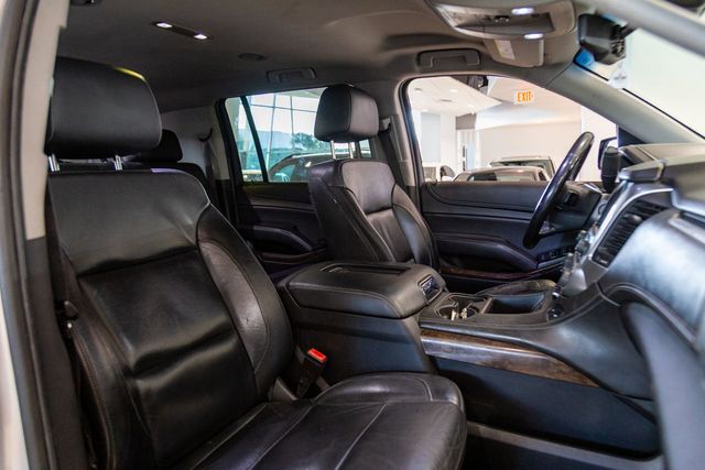 2019 Chevrolet Suburban LT Leather  w 3rd row