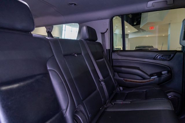 2019 Chevrolet Suburban LT Leather  w 3rd row