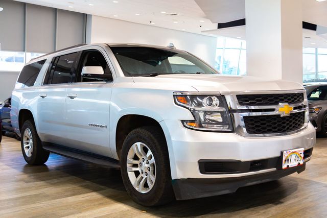 2019 Chevrolet Suburban LT Leather  w 3rd row