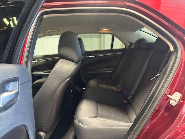 2019 Chrysler 300 Touring 2019 Chrysler 300 Touring