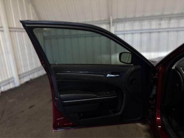 2019 Chrysler 300 Touring 2019 Chrysler 300 Touring