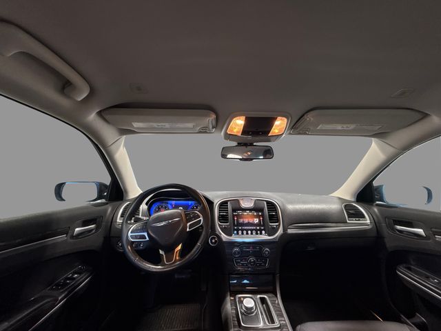 2019 Chrysler 300 Touring 2019 Chrysler 300 Touring