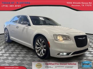 2019 Chrysler 300 LIMITED