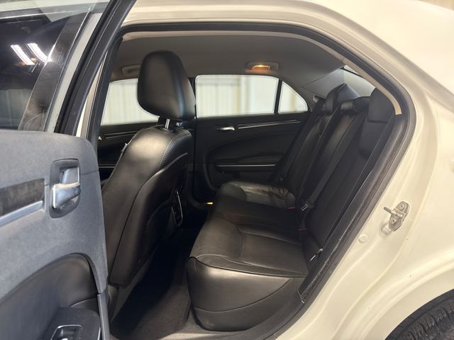 2019 Chrysler 300 LIMITED