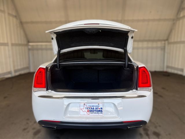 2019 Chrysler 300 LIMITED