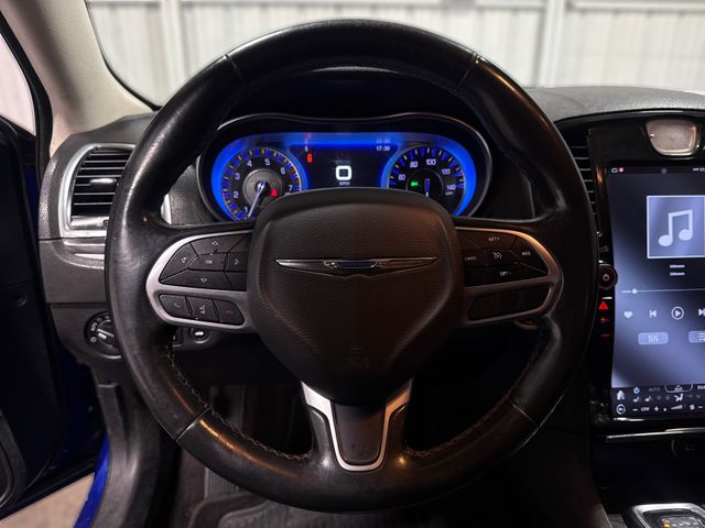 2019 Chrysler 300 Touring 2019 Chrysler 300 Touring