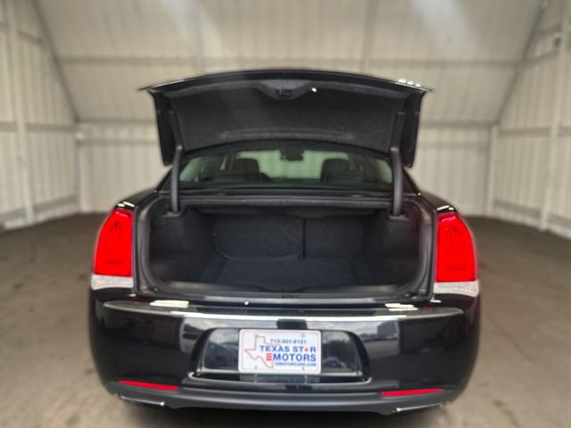 2019 Chrysler 300 Touring 2019 Chrysler 300 Touring