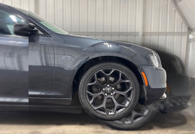 2019 Chrysler 300 Touring | Houston, TX | Texas Star Motors 2019 Chrysler 300 Touring | Houston, TX | Texas Star Motors