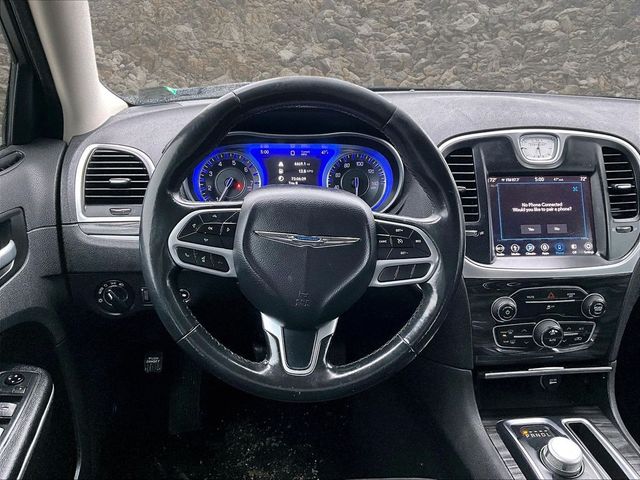 2019 Chrysler 300 Touring