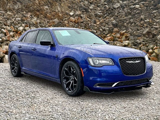 2019 Chrysler 300 Touring