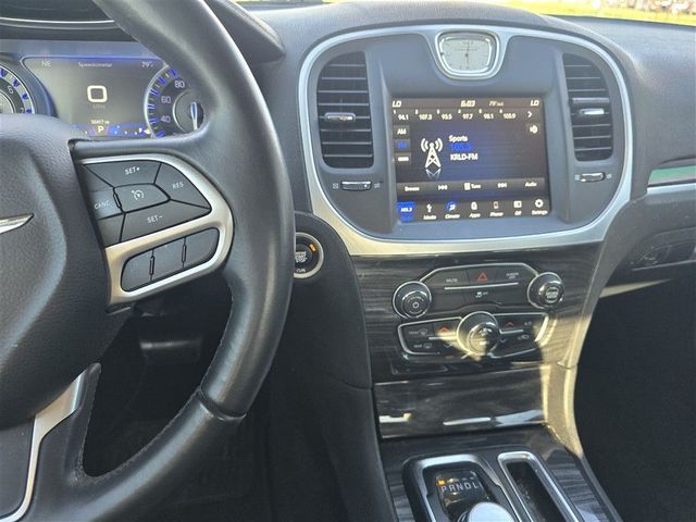 2019 Chrysler 300 Touring 2019 Chrysler 300 Touring