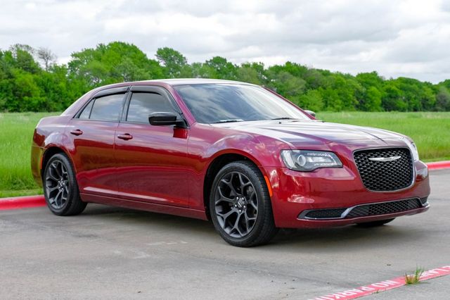 2019 Chrysler 300 Touring 2019 Chrysler 300 Touring