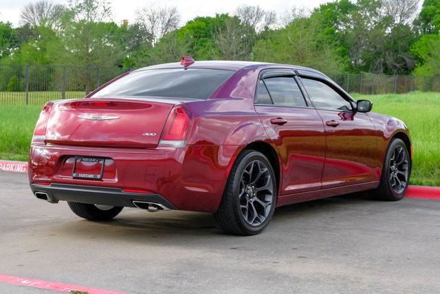2019 Chrysler 300 Touring