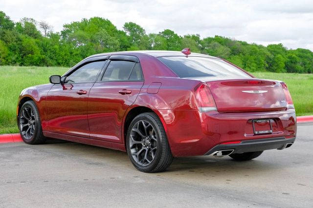 2019 Chrysler 300 Touring