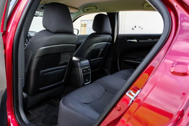 2019 Chrysler 300 Touring 2019 Chrysler 300 Touring