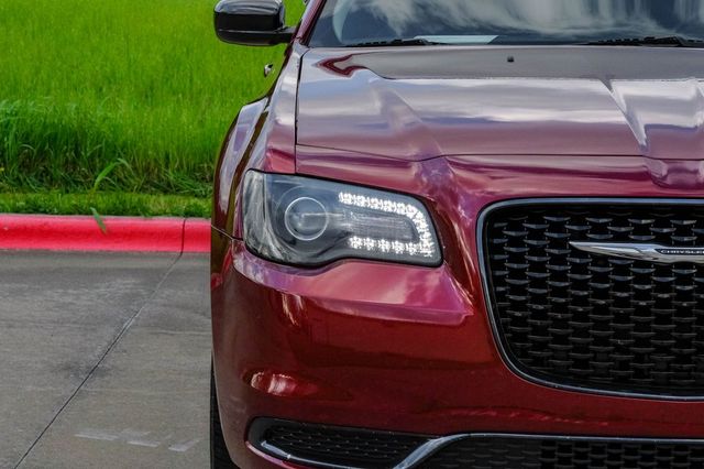 2019 Chrysler 300 Touring 2019 Chrysler 300 Touring