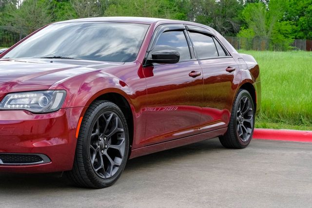 2019 Chrysler 300 Touring