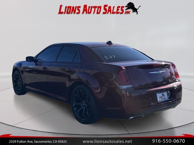 2019 Chrysler 300 S