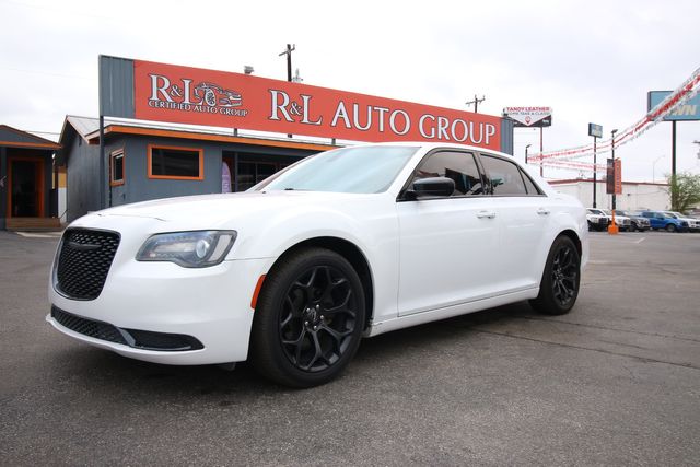 2019 Chrysler 300 Touring | San Antonio, TX | R&L Certified Auto Group
