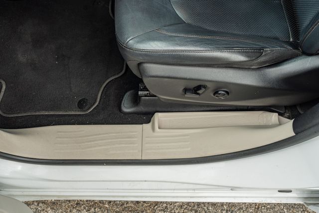 2019 Chrysler Pacifica Touring L / LOADED / LUXURY / ALWAYS TEXAS OWNED | Austin, TX | Rocky Mountain Truck Stop Austin