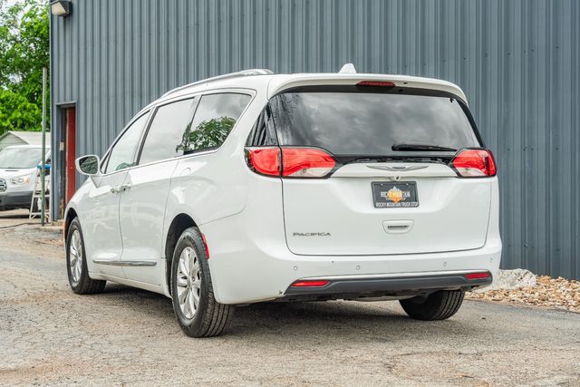 2019 Chrysler Pacifica Touring L / LOADED / LUXURY / ALWAYS TEXAS OWNED | Austin, TX | Rocky Mountain Truck Stop Austin